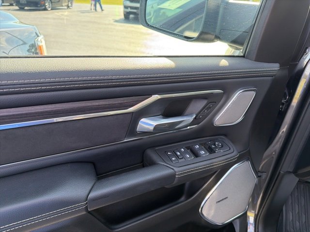 Used 2025 RAM 1500 Laramie w/ Night Edition image 17
