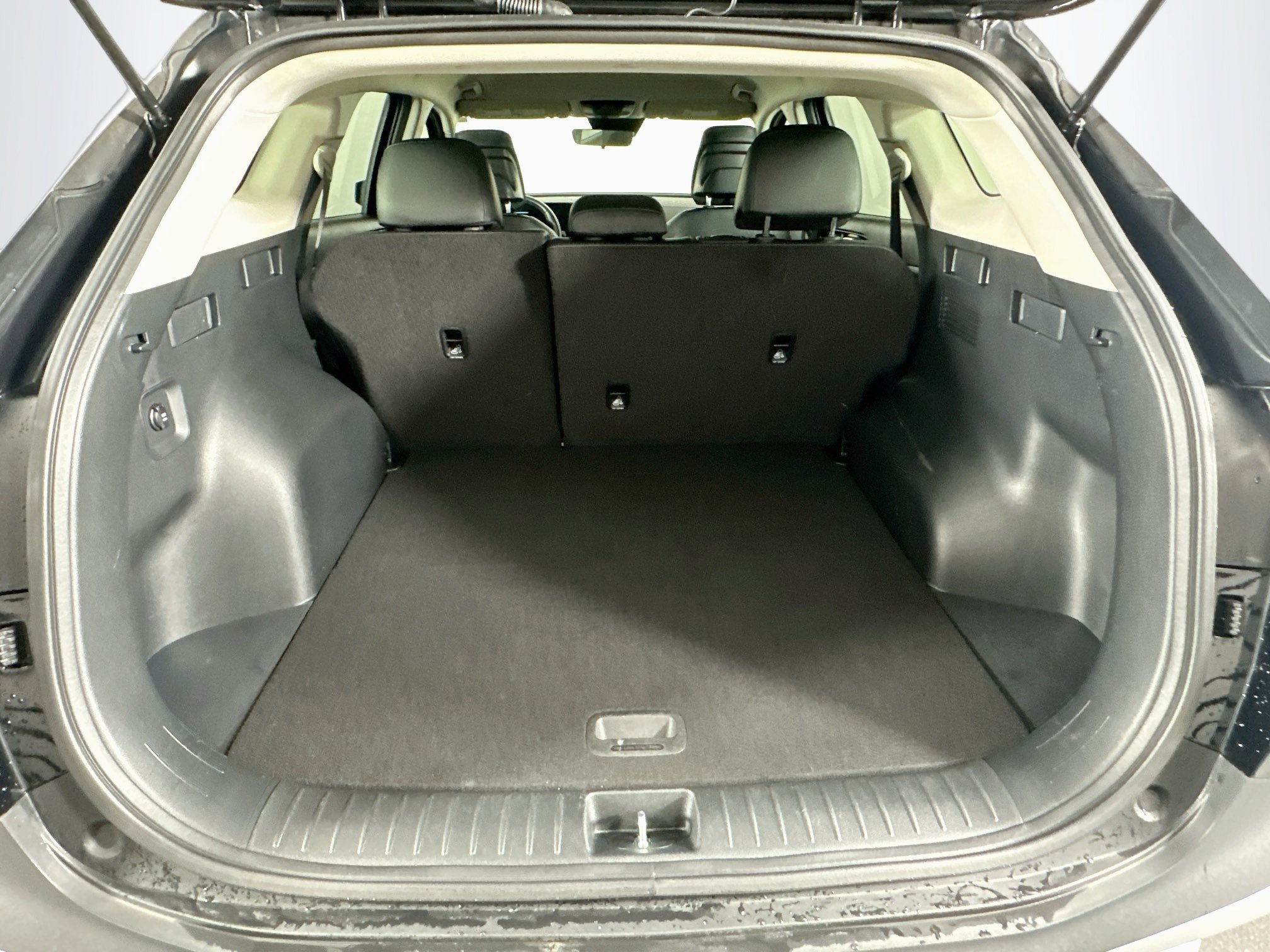 Used 2025 Kia Sportage EX FWD image 29