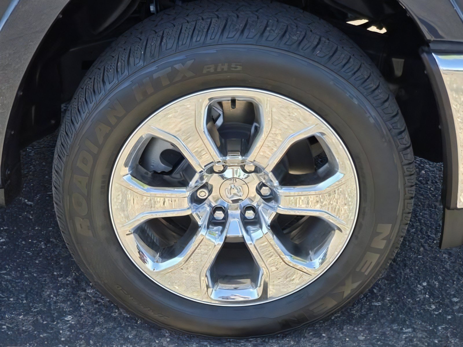 New 2026 RAM 1500 Big Horn AWD/4WD image 9
