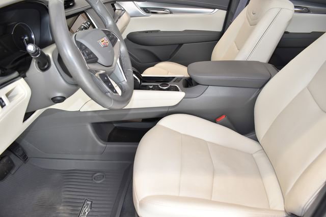 Used 2022 Cadillac XT5 Premium Luxury w/ LPO, Floor Liner Package AWD/4WD image 20