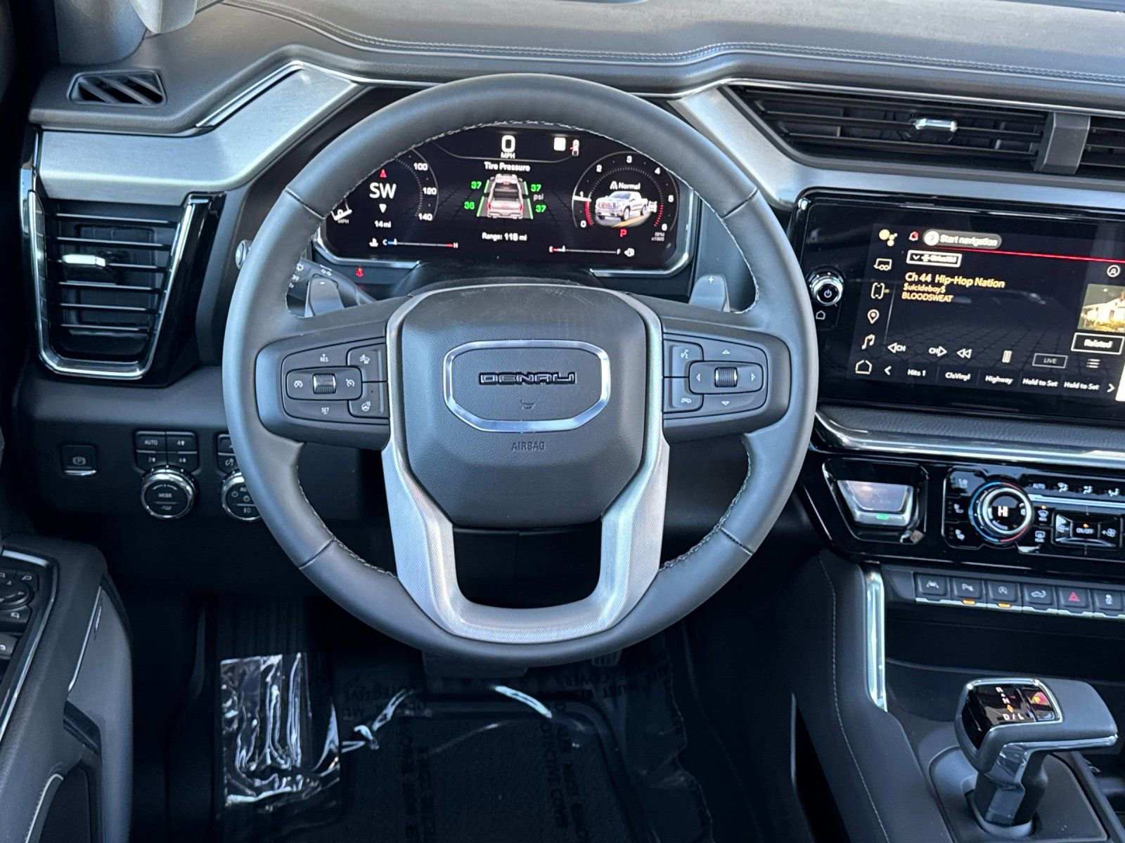 New 2026 GMC Sierra 1500 Denali w/ Denali Reserve Package image 15