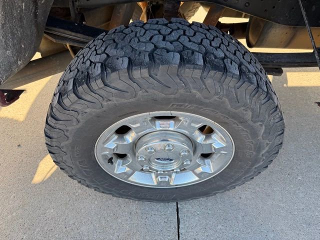 Used 2015 Ford F250 XLT w/ XLT Premium Package image 12