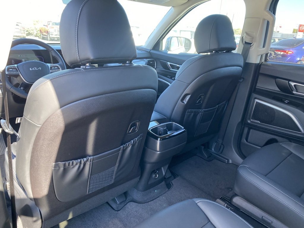New 2025 Kia Telluride S image 30