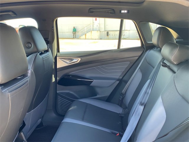 Used 2023 Volkswagen ID.4 Pro S image 16