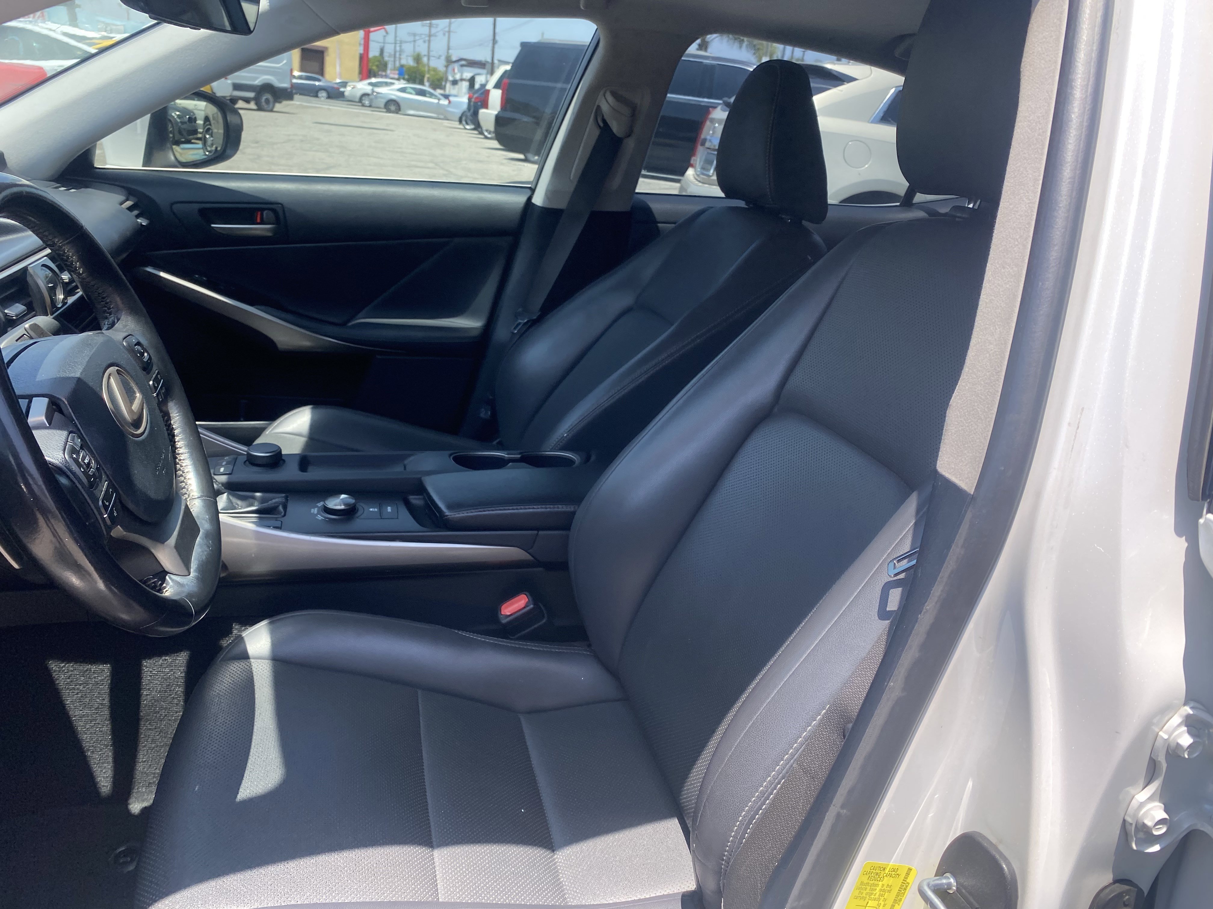Used 2018 Lexus IS 300 RWD image 10