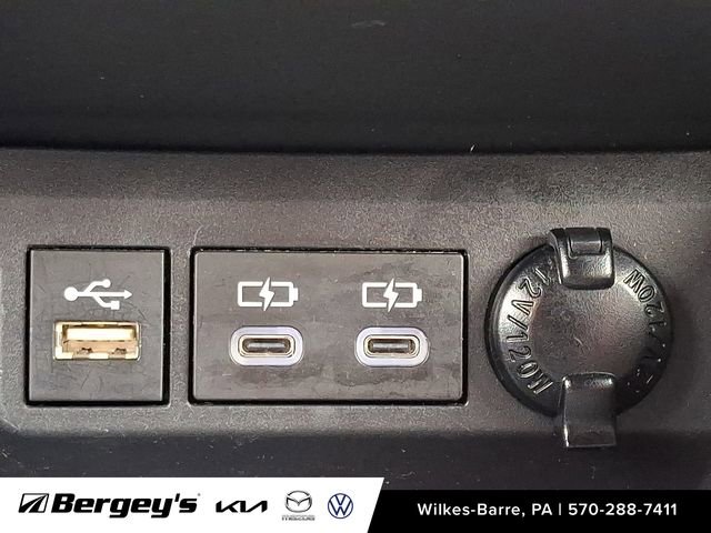 Used 2023 Toyota Highlander XSE AWD/4WD image 27