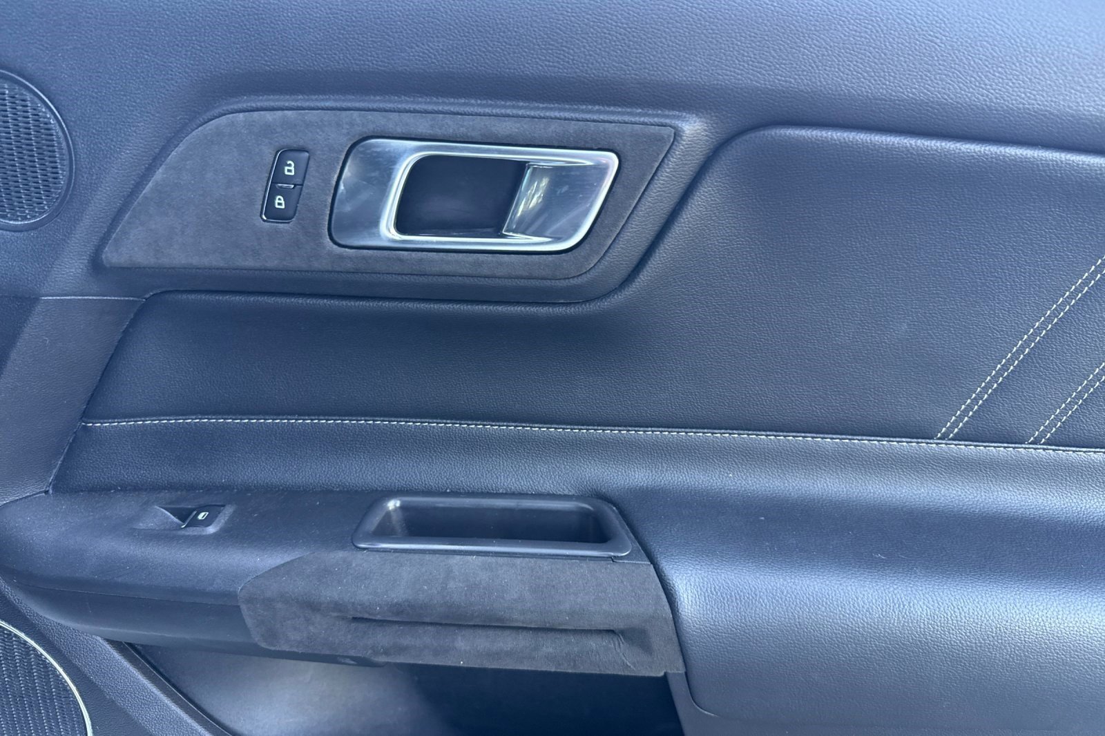 Used 2022 Ford Mustang GT Premium image 20