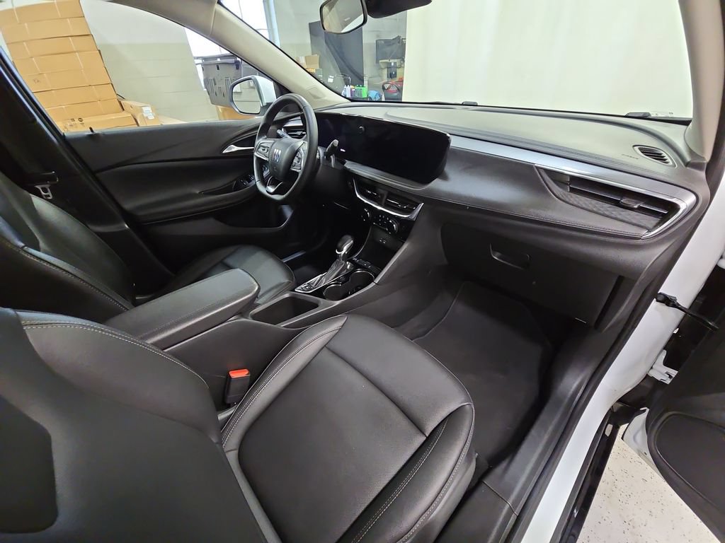 Used 2024 Buick Encore GX Sport Touring FWD image 30