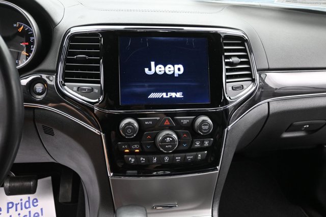 Used 2020 Jeep Grand Cherokee Overland AWD/4WD image 22