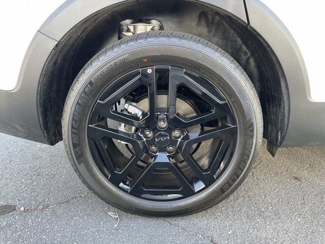 Used 2025 Kia Telluride SX X-Line image 8