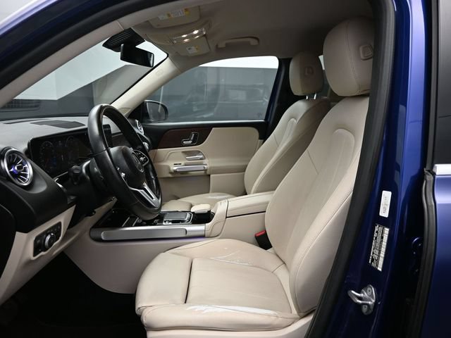 Used 2020 Mercedes-Benz GLB 250 w/ Premium Package image 11