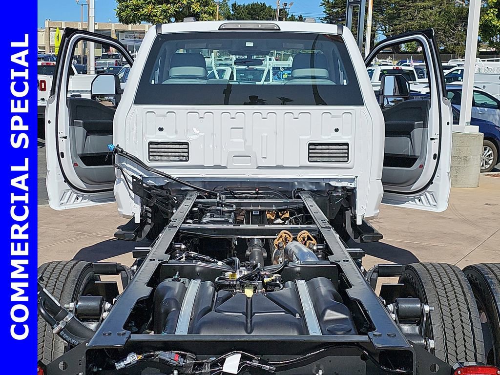 New 2025 Ford F550 4x4 Regular Cab Super Duty image 12