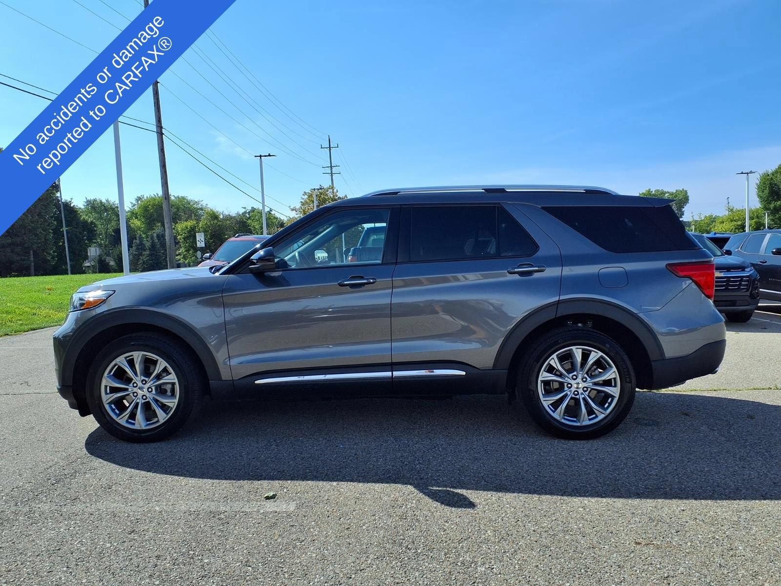 Used 2023 Ford Explorer Limited w/ Limited Technology Package AWD/4WD image 9