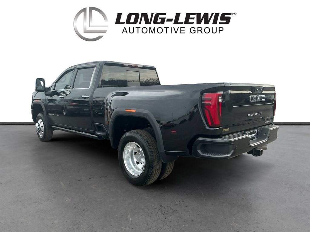 Used 2024 GMC Sierra 3500 Denali Ultimate AWD/4WD image 4