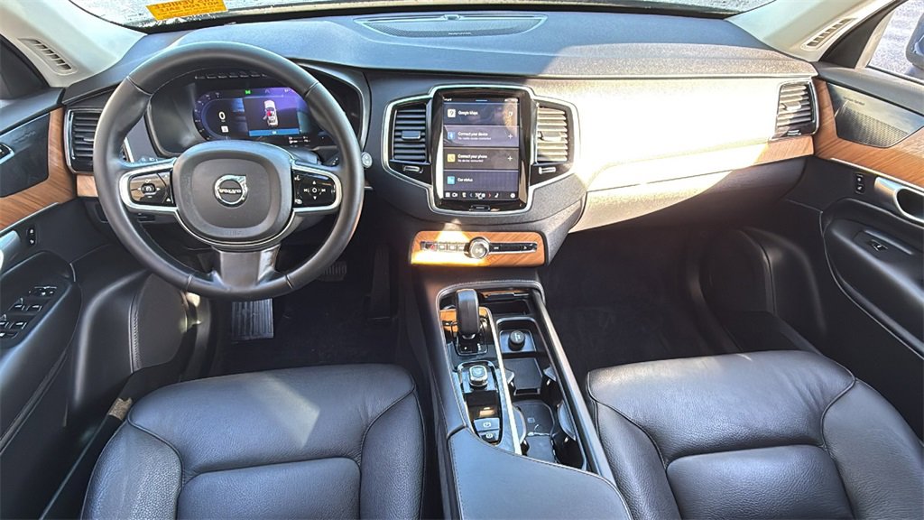 Certified 2024 Volvo XC90 T8 Plus w/ Protection Package Premier image 7
