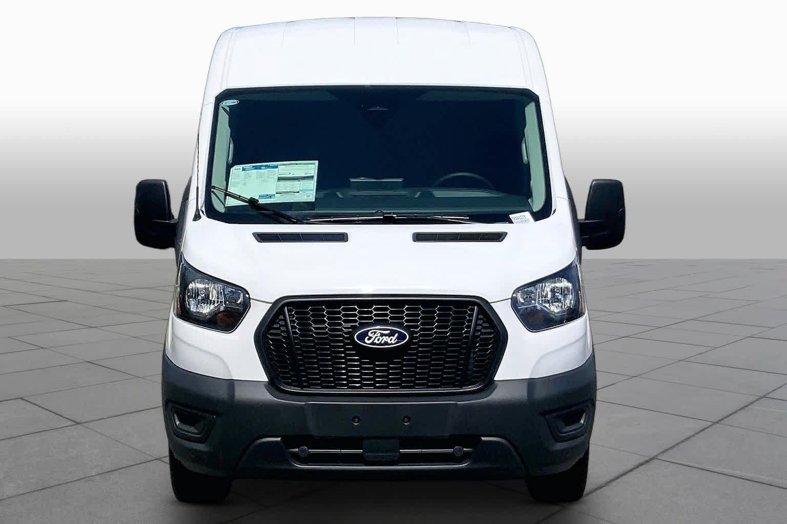 New 2026 Ford Transit 250 148 Medium Roof w/ Load Area Protection Package RWD image 3