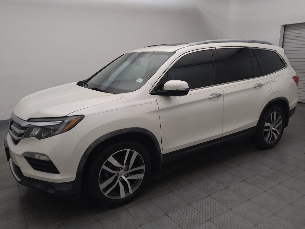 Used 2018 Honda Pilot Elite image 2