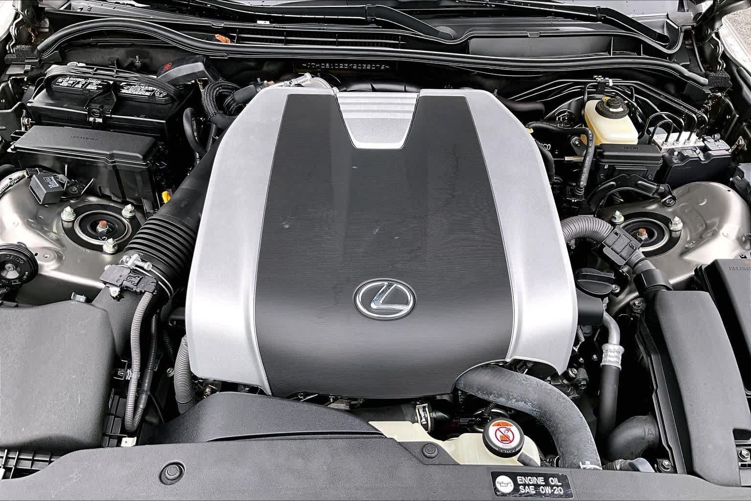 Used 2019 Lexus IS 300 F Sport w/ F Sport Package AWD/4WD image 32