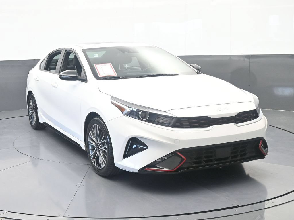 Used 2024 Kia Forte GT-Line w/ GT-Line Premium Package FWD image 9