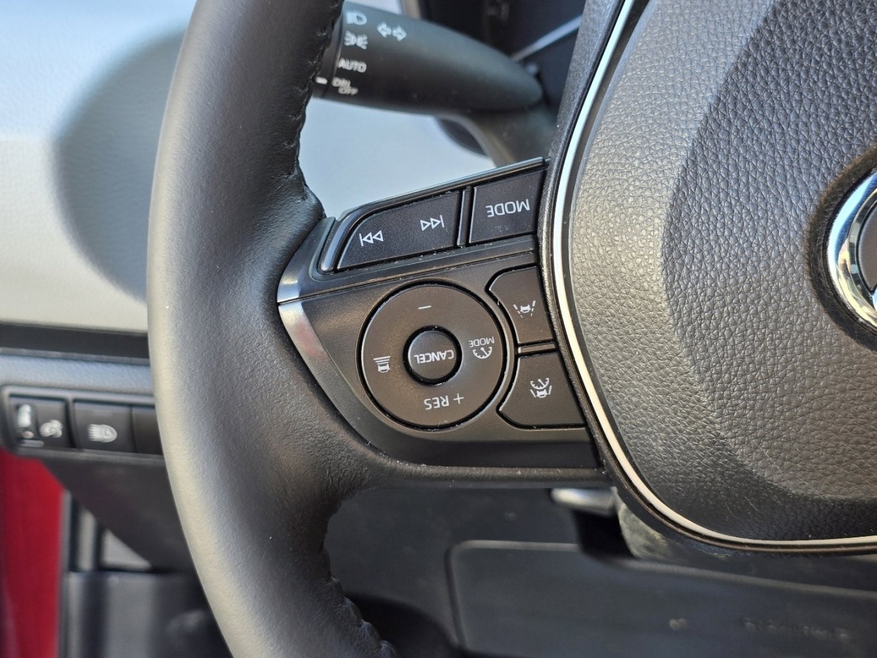 Certified 2024 Toyota Corolla SE image 25