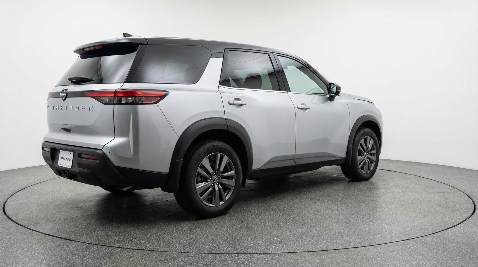 Used 2025 Nissan Pathfinder SV FWD image 9