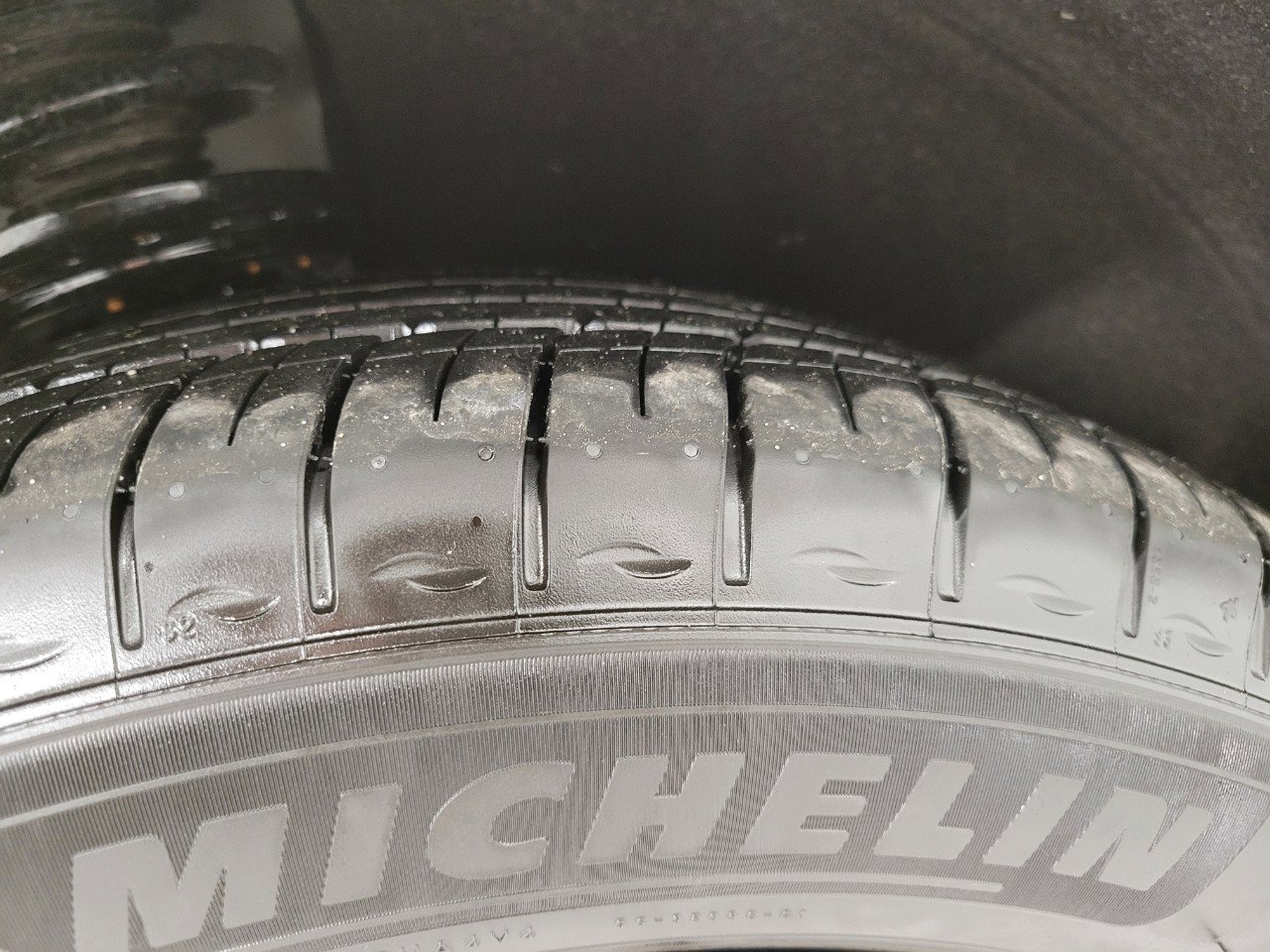 Certified 2025 Cadillac XT6 Sport w/ LPO, Floor Liner Package image 4