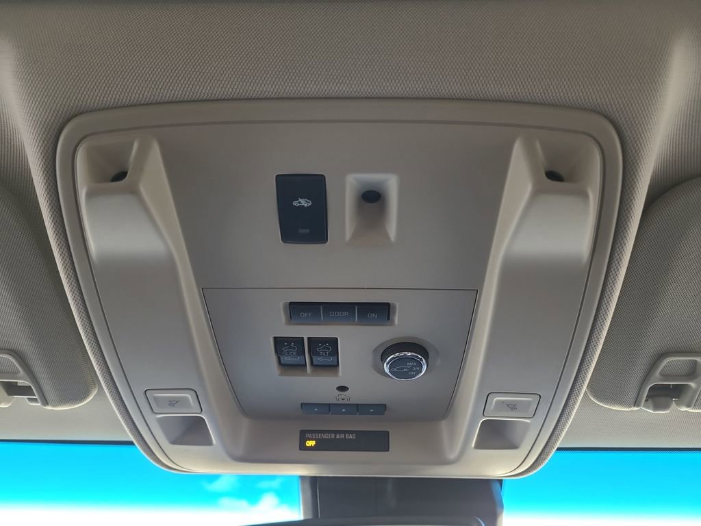 Used 2018 GMC Yukon Denali w/ Denali Ultimate Package AWD/4WD image 20