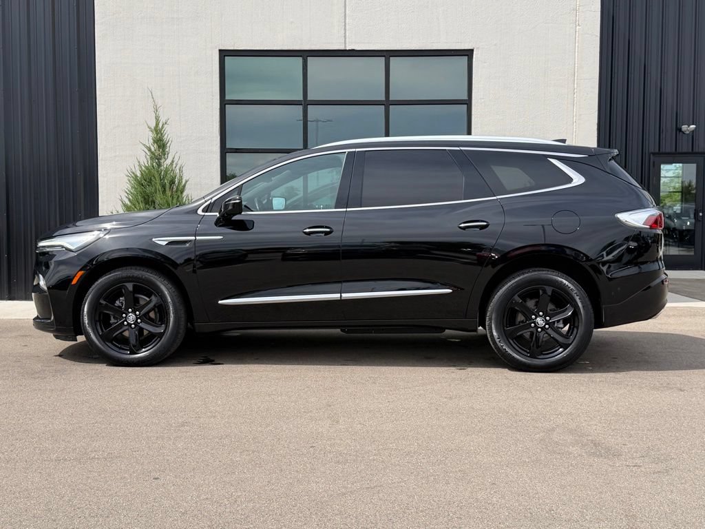 Used 2024 Buick Enclave Essence w/ Sport Touring Edition AWD/4WD image 2