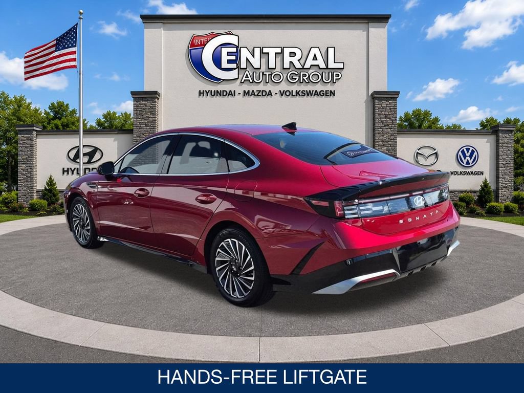 Certified 2024 Hyundai Sonata SEL FWD image 6