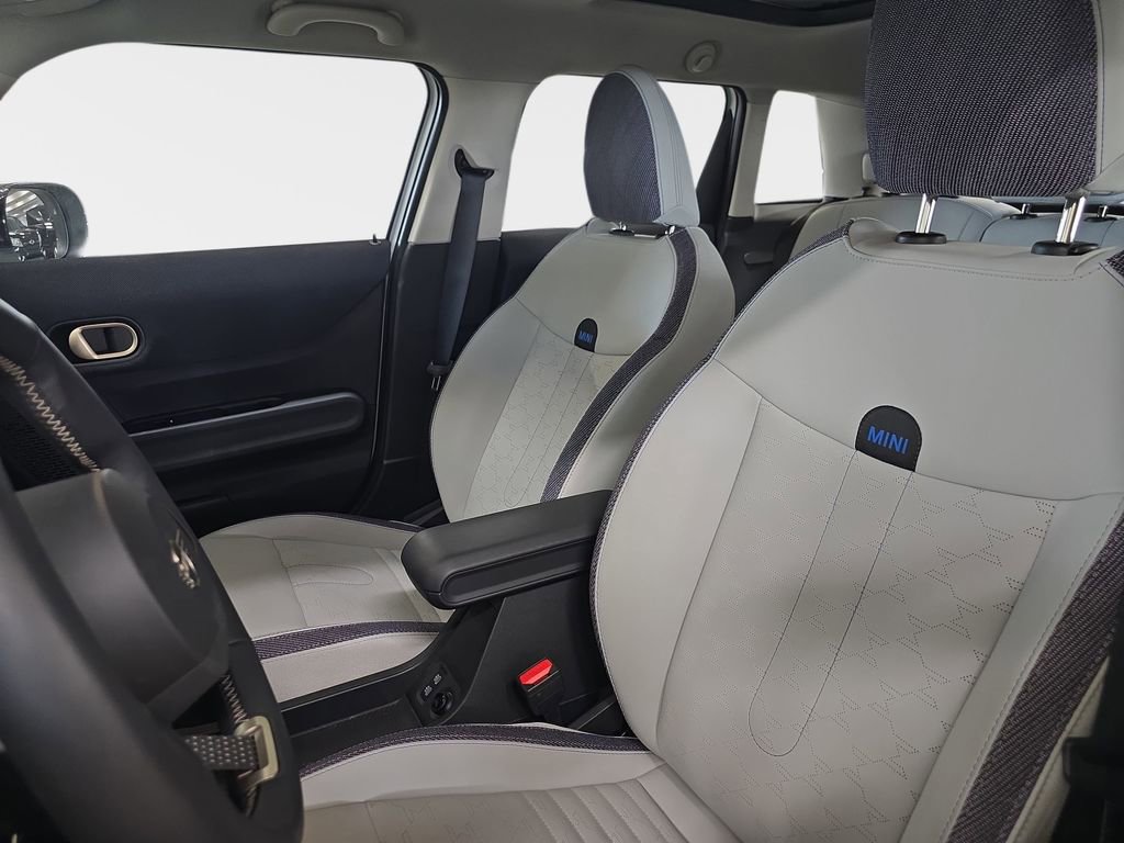 Used 2025 MINI Cooper S image 17