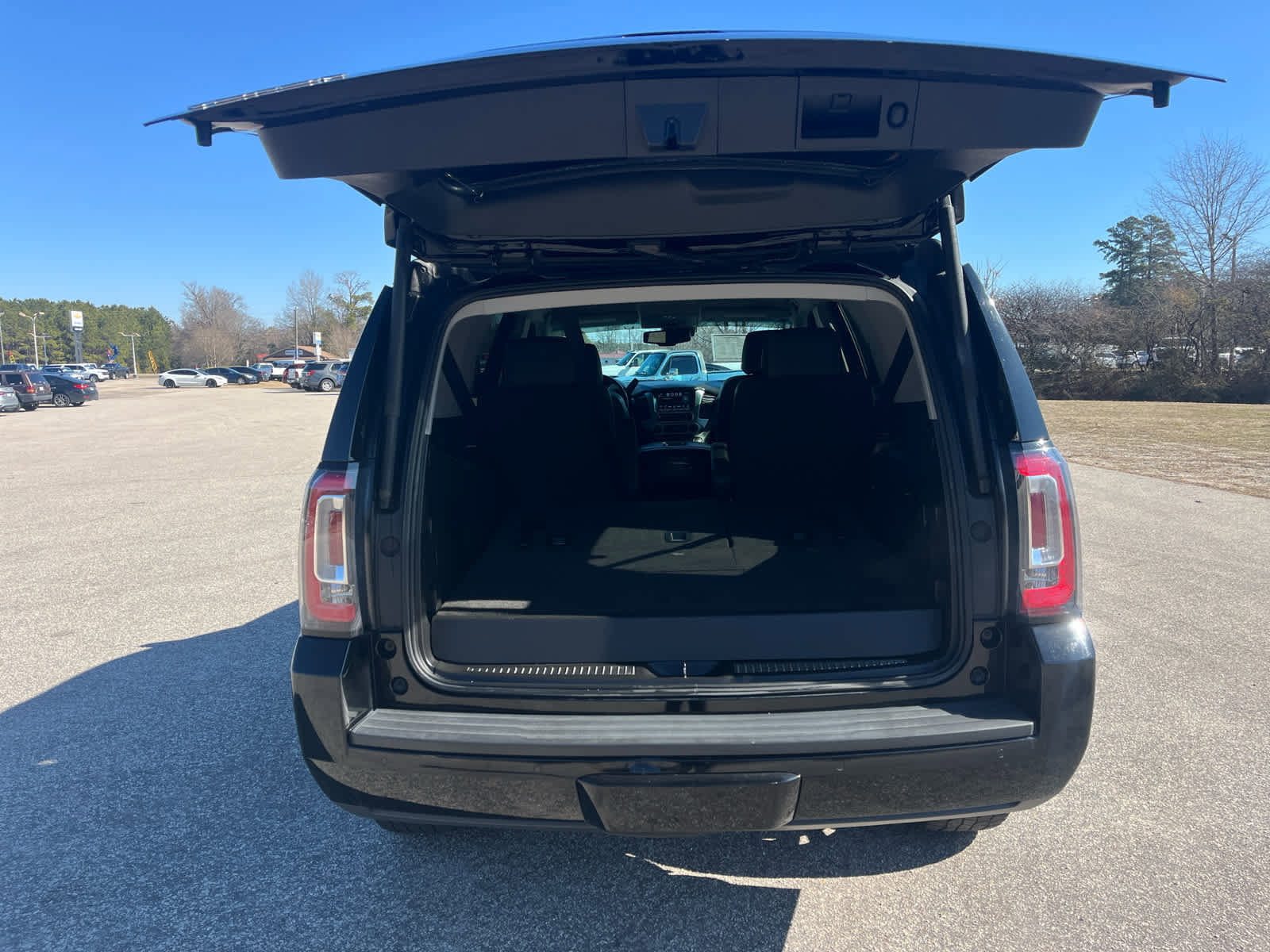 Used 2019 GMC Yukon SLT image 15