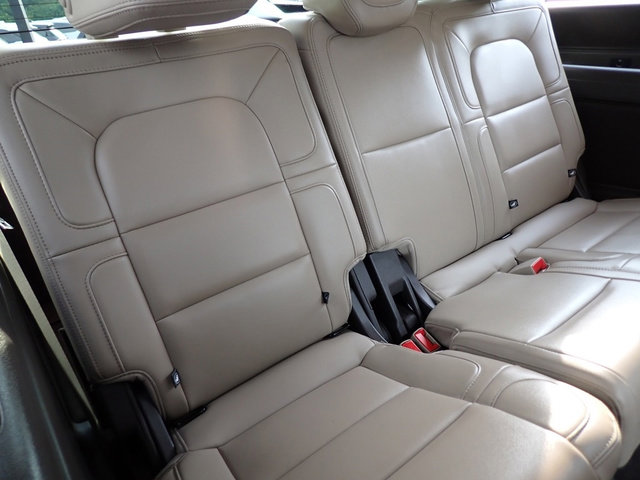 Certified 2024 Lincoln Navigator Premiere image 14