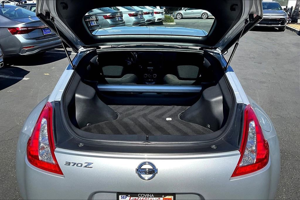 Used 2014 Nissan 370Z Coupe image 19