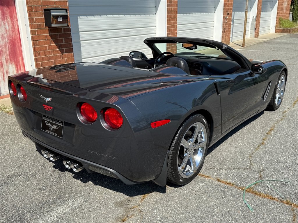Used 2009 Chevrolet Corvette Convertible w/ Preferred Equipment Group RWD image 38