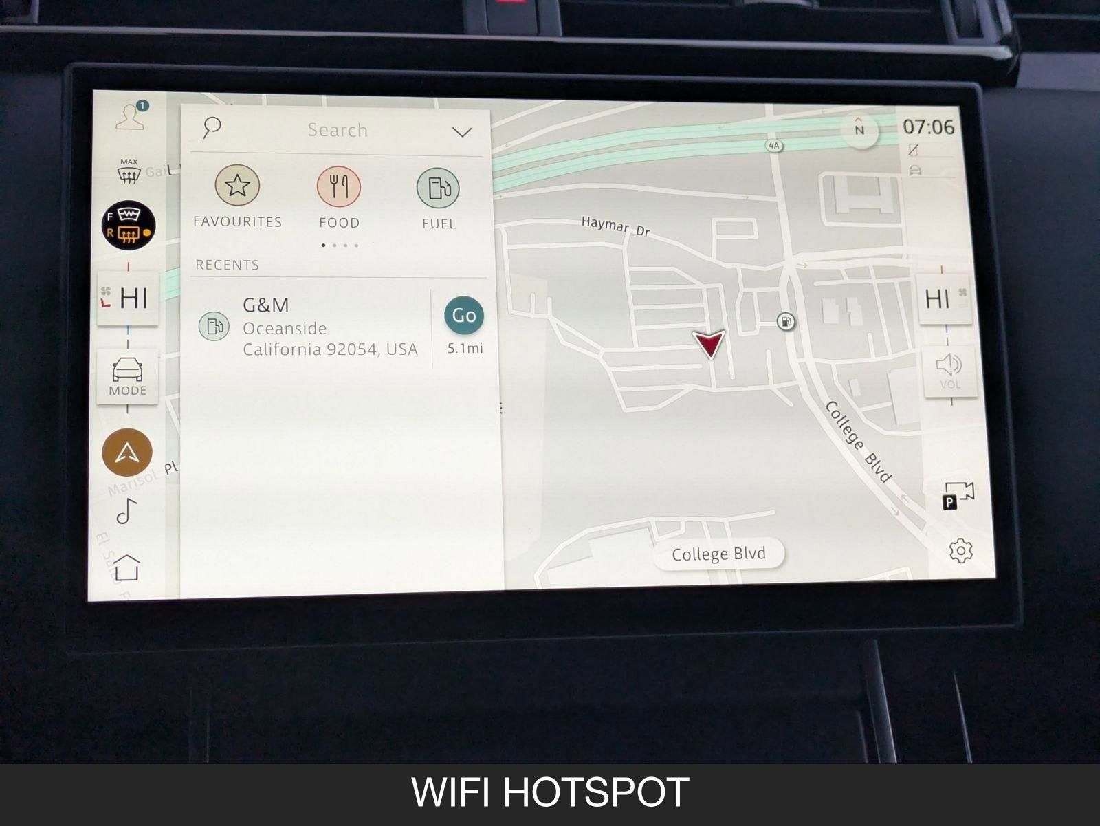 Used 2025 Land Rover Range Rover Velar Dynamic SE image 18