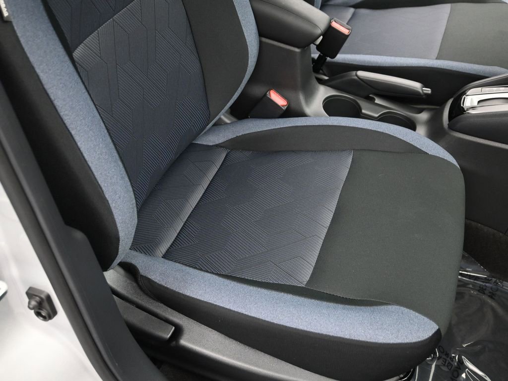 New 2025 Nissan Versa SV w/ Trunk Package FWD image 21