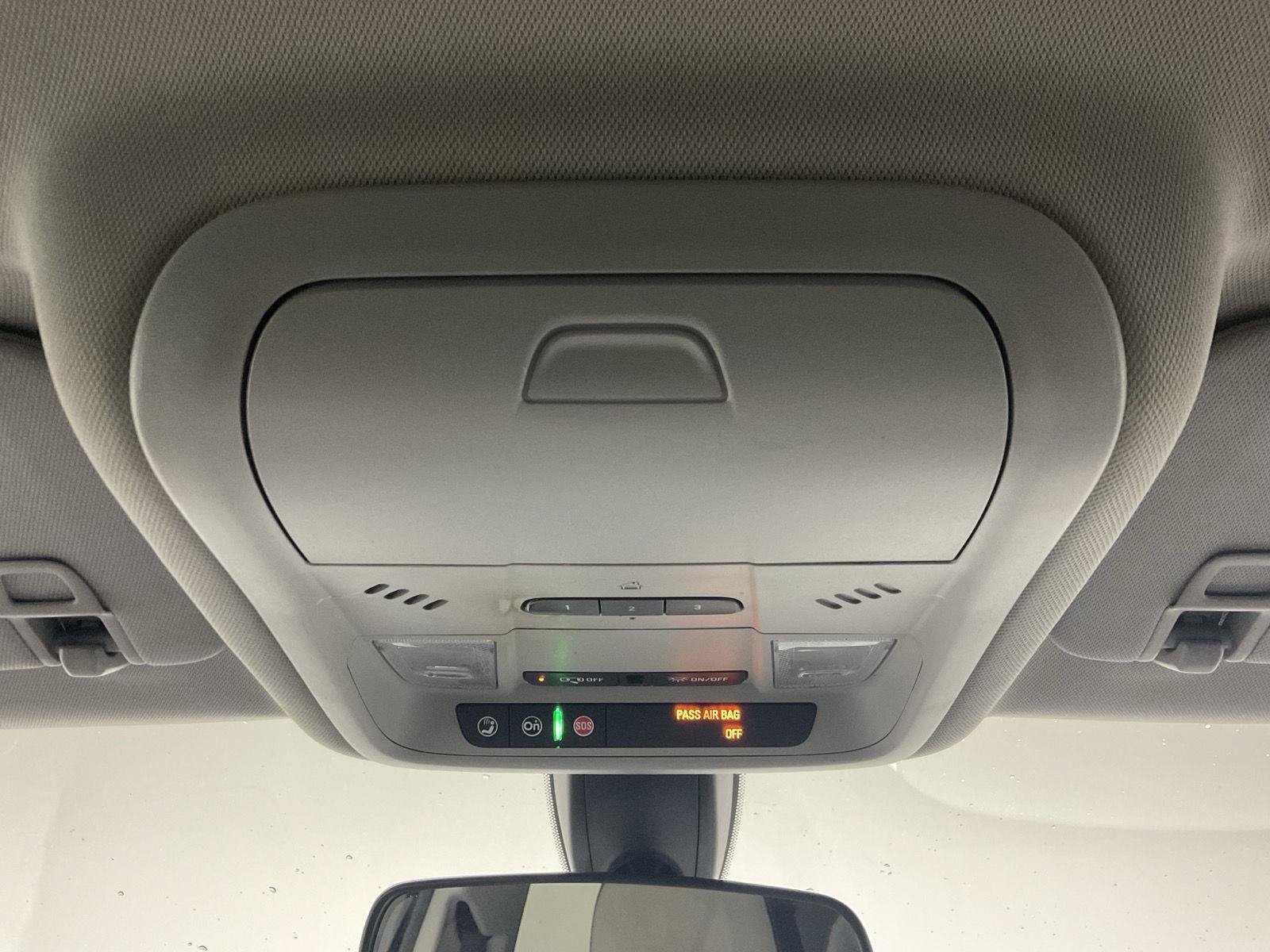Used 2018 Chevrolet Equinox LT AWD/4WD image 17