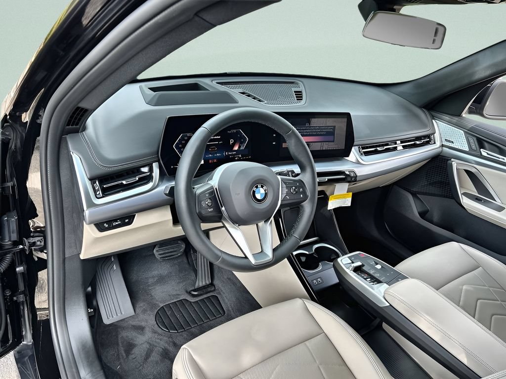 New 2025 BMW X1 xDrive28i w/ Technology Package AWD/4WD image 12