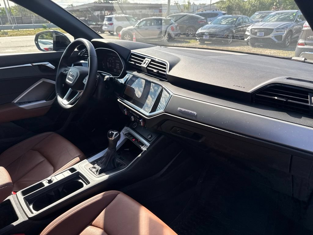 Used 2023 Audi Q3 2.0T Premium Plus w/ Premium Plus Package AWD/4WD image 25