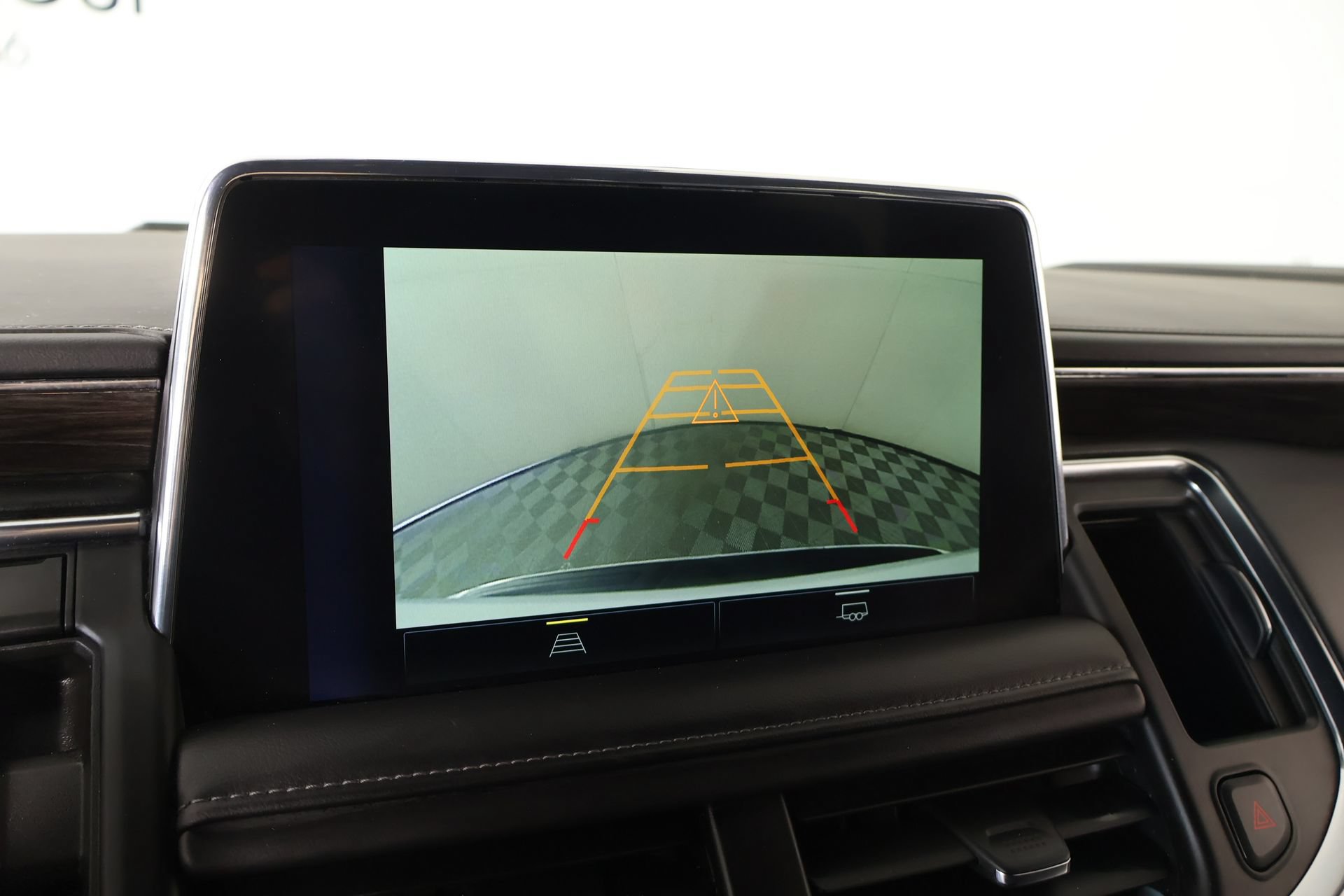 Used 2024 Chevrolet Tahoe LT AWD/4WD image 6