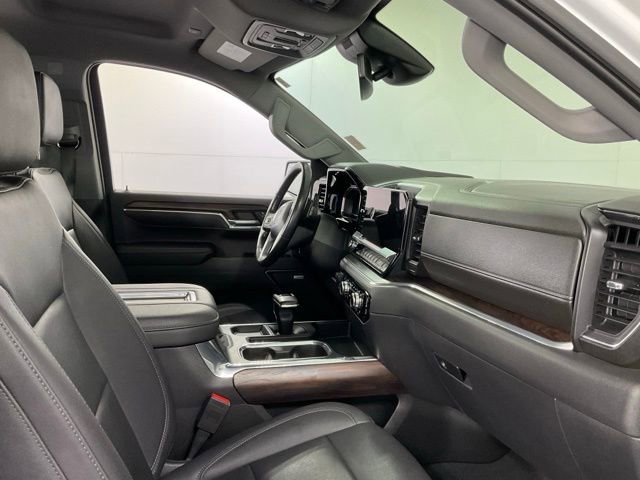 Used 2022 GMC Sierra 1500 SLT w/ SLT Premium Plus Package AWD/4WD image 33