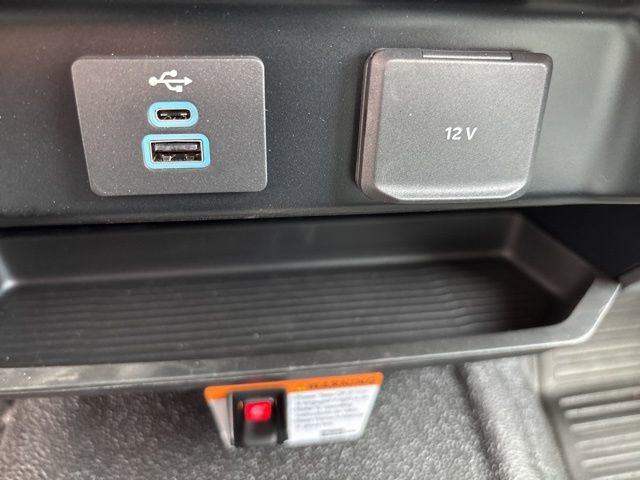 New 2023 Ford F550 4x4 Regular Cab Super Duty image 32