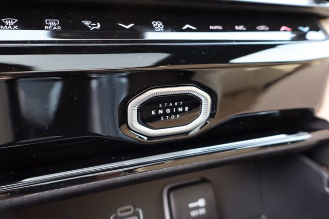 New 2026 Jeep Grand Cherokee Limited AWD/4WD image 18