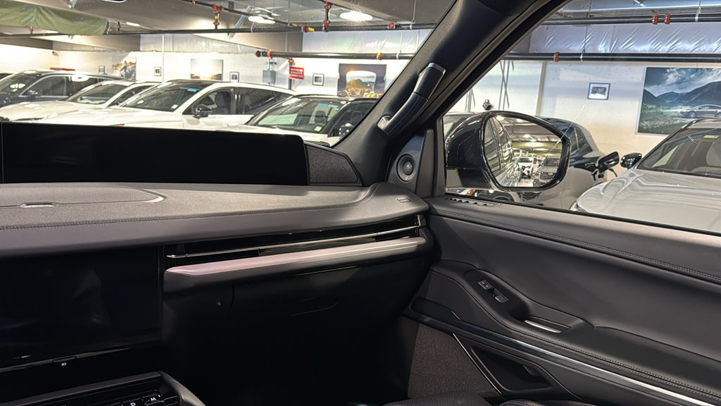 Used 2026 Lincoln Navigator L Reserve w/ Jet Appearance Package AWD/4WD image 25