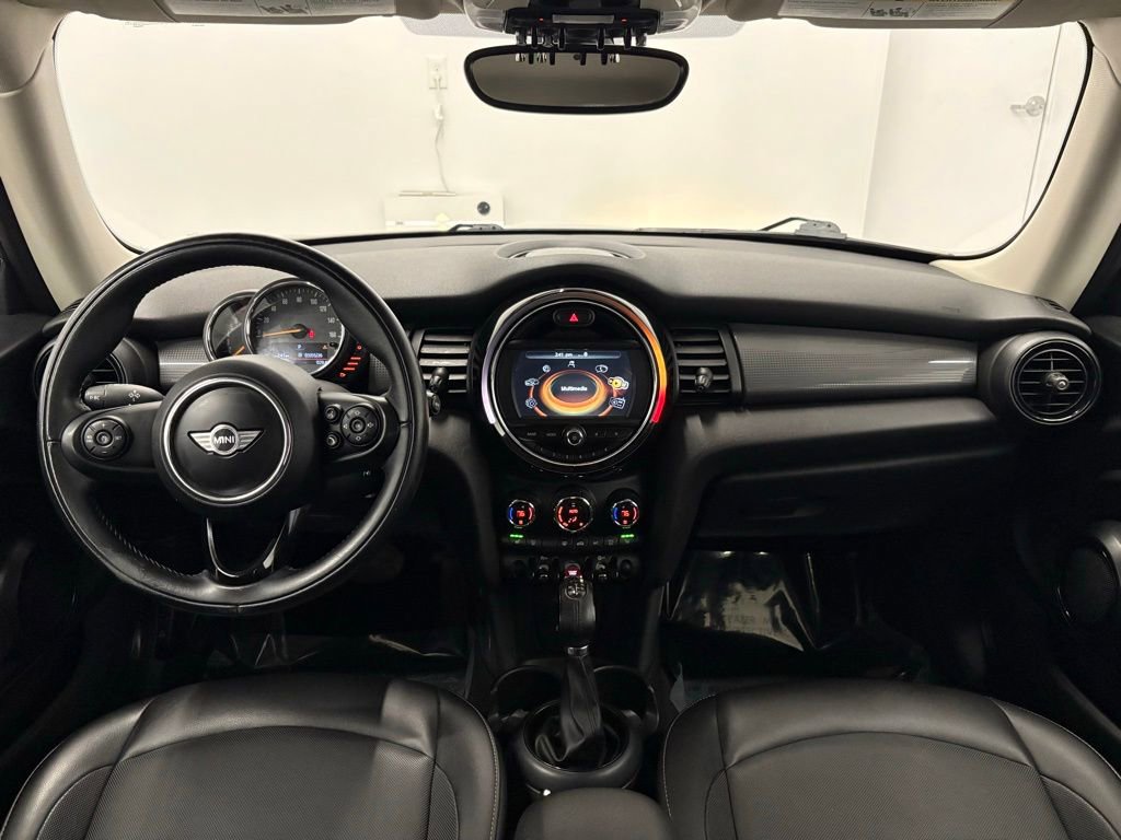 Used 2017 MINI Cooper 2-Door Hardtop image 24