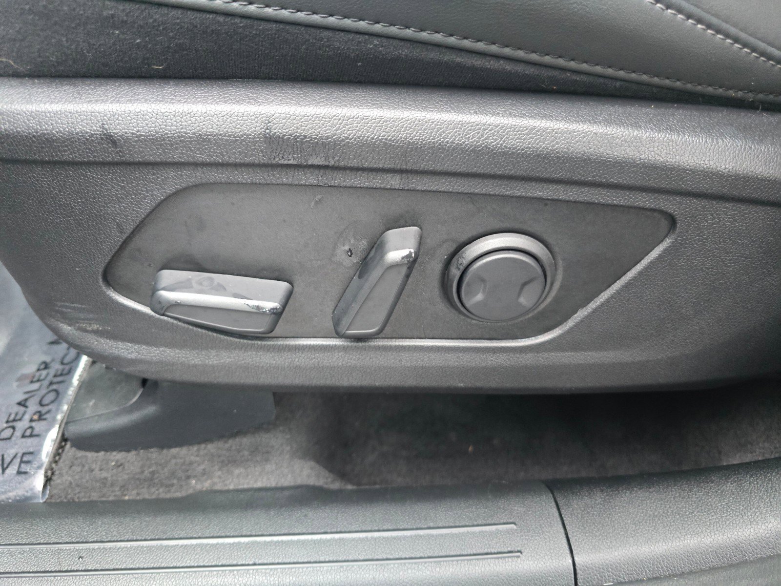 Used 2024 Kia Sorento S w/ Panoramic Sunroof Package image 25