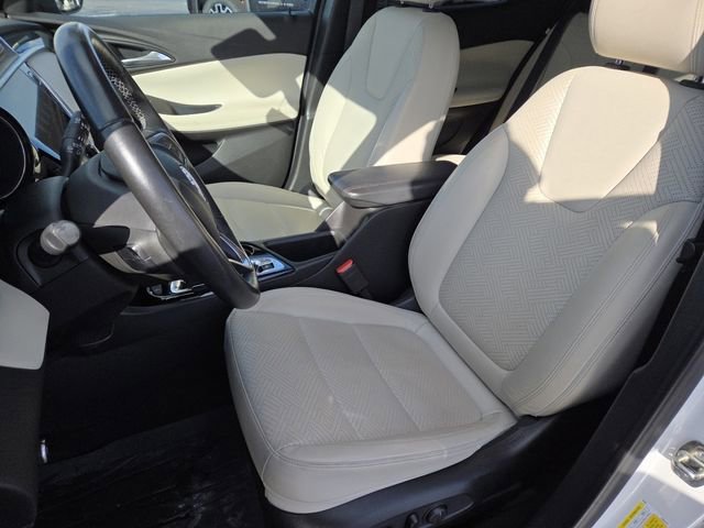 Used 2020 Buick Encore GX Essence image 32