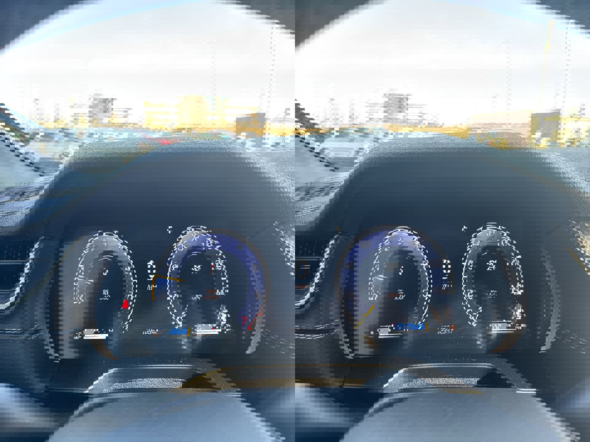 Used 2024 Jeep Grand Cherokee Limited w/ Black Appearance Package image 15