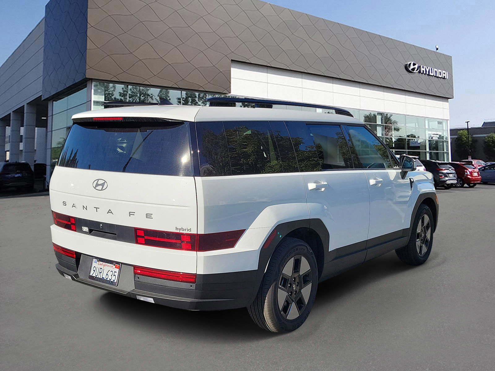 Certified 2025 Hyundai Santa Fe SEL image 2