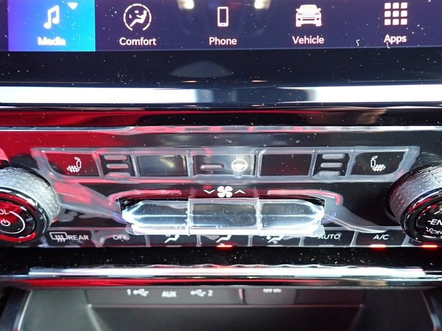 New 2025 Jeep Grand Cherokee L Limited w/ Black Appearance Package image 18